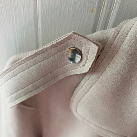 NWOT TAHARI Women Blush Women's Faux Fur Jacket w/Silver Snaps and Front Zippers - Picture 6 of 8